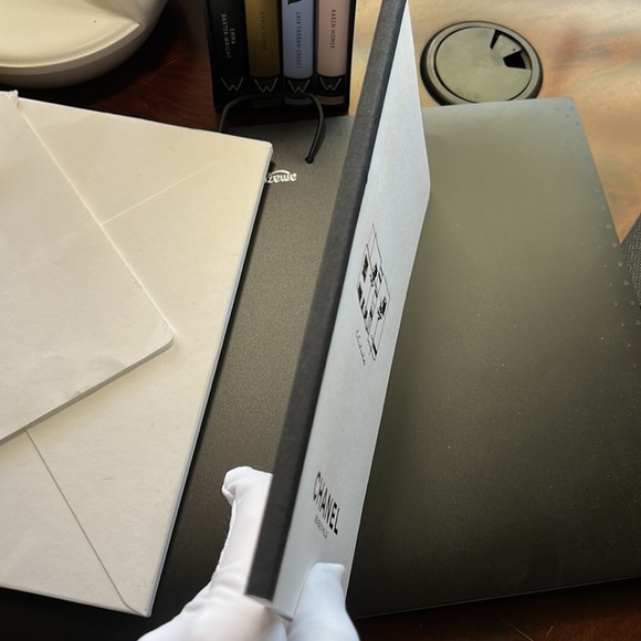 CHANEL NOTEBOOK- Blank Chanel Notebook 8.25”H x 5.10” W x .25” D White Pages NIE - Picture 13 of 16